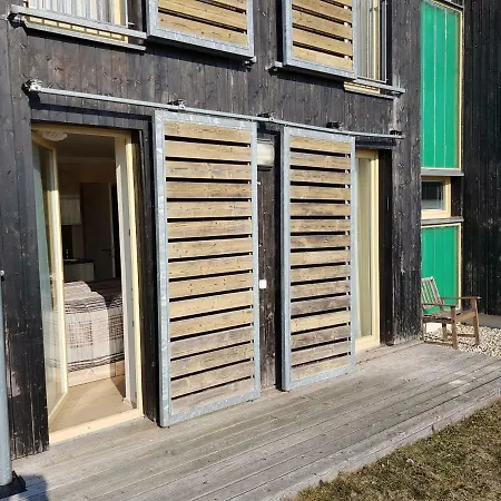 120/3 Apartment